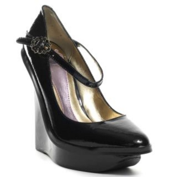 Hale Bob patent leather platform heels - Picture 2 of 7